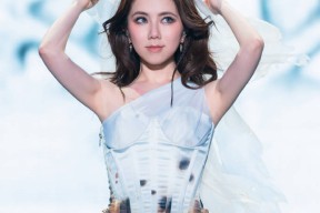 开云网页版-重要助攻首场状态出色，拜仁观众沸腾！，大坂直美重返赛场观众掌声雷动-开云网页版