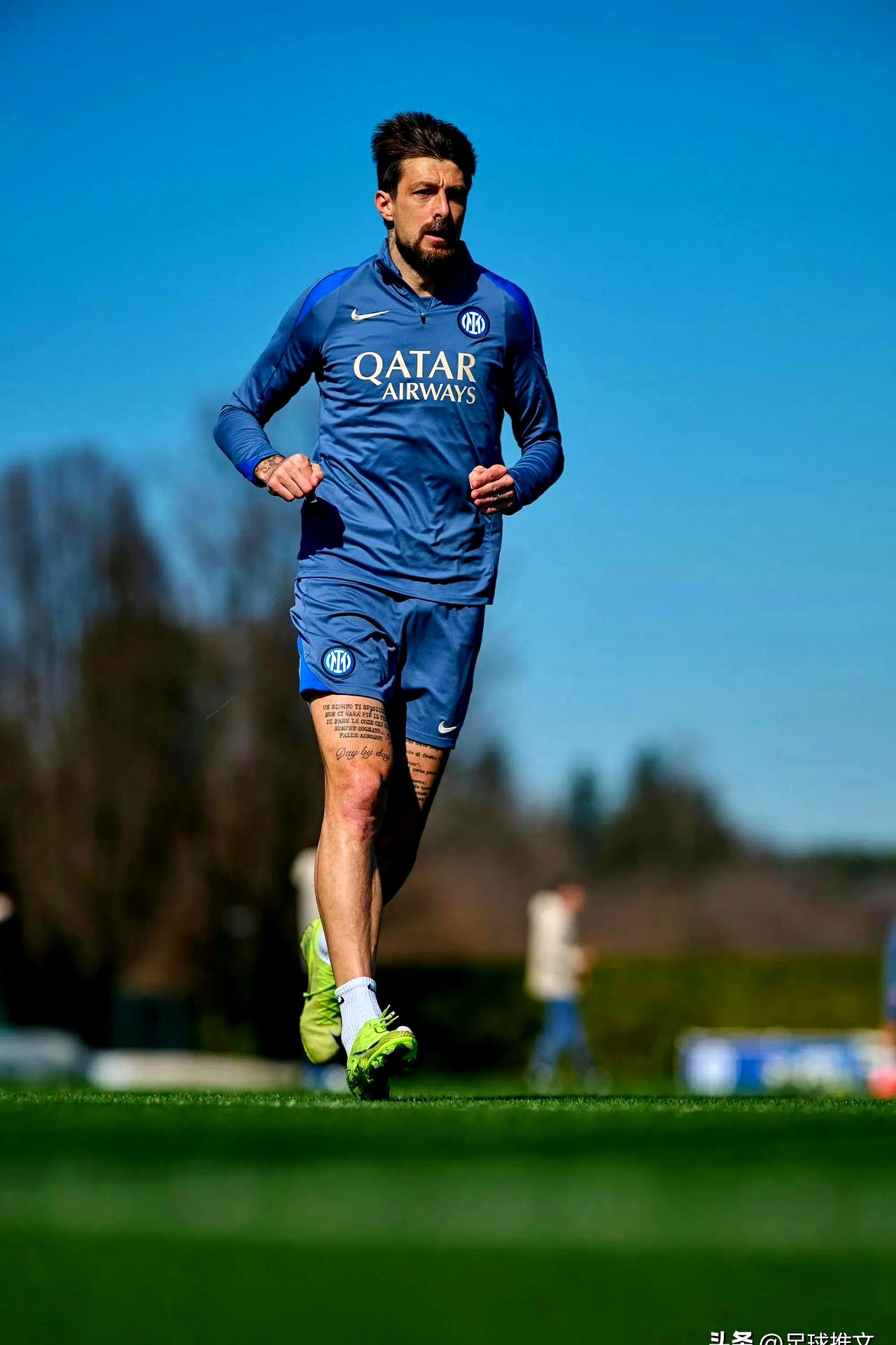 国际米兰关键时刻临场应变,志在德甲名次提升,管理层满意,年轻球员得到机会的简单介绍 国际米兰关键时刻临场应变,志在德甲名次提升,管理层满意,年轻球员得到机会的简单介绍